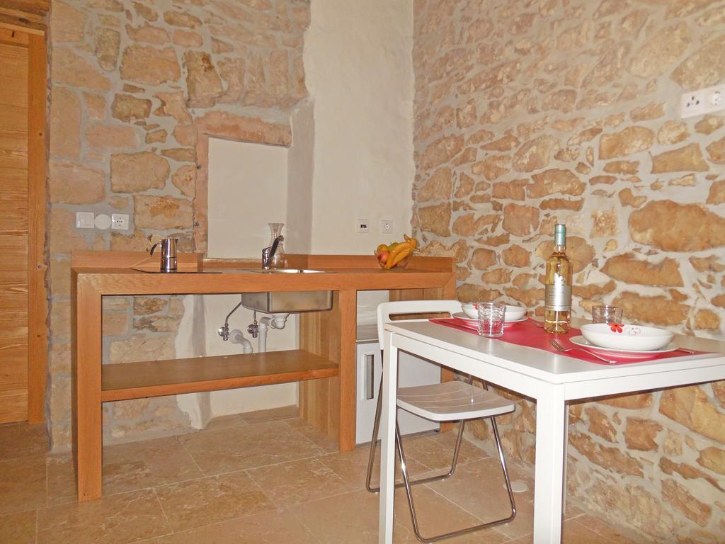 Stone House Apartments Brtonigla Bagian luar foto