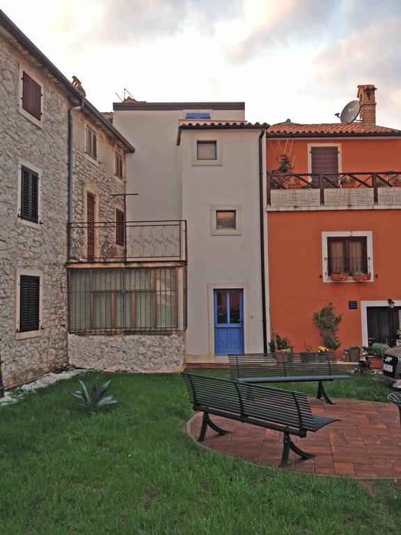 Stone House Apartments Brtonigla Bagian luar foto