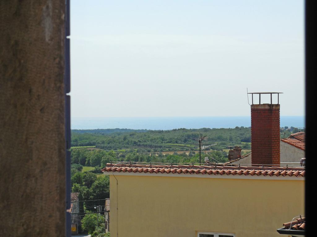 Stone House Apartments Brtonigla Bagian luar foto