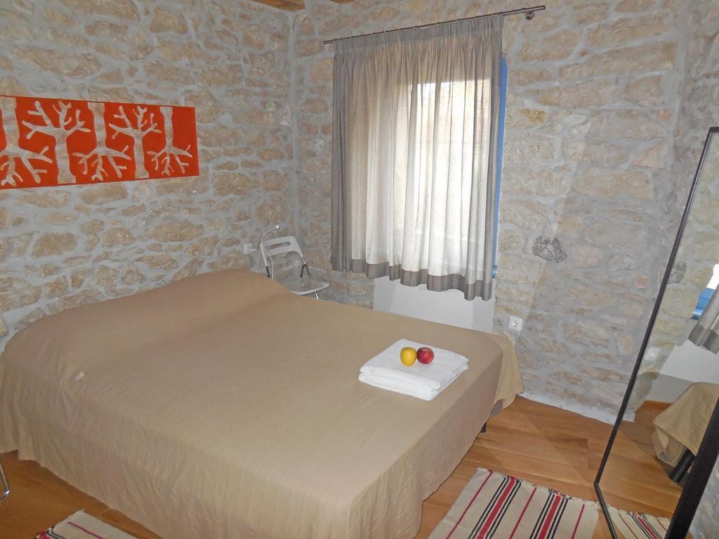 Stone House Apartments Brtonigla Bagian luar foto