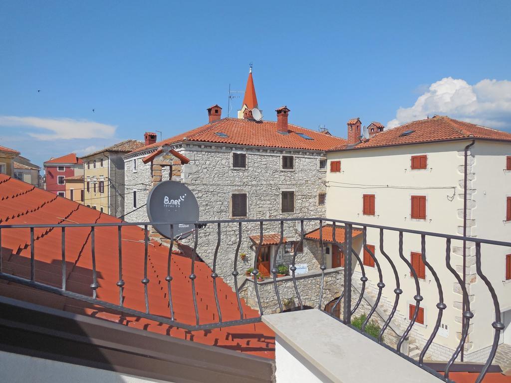 Stone House Apartments Brtonigla Bagian luar foto